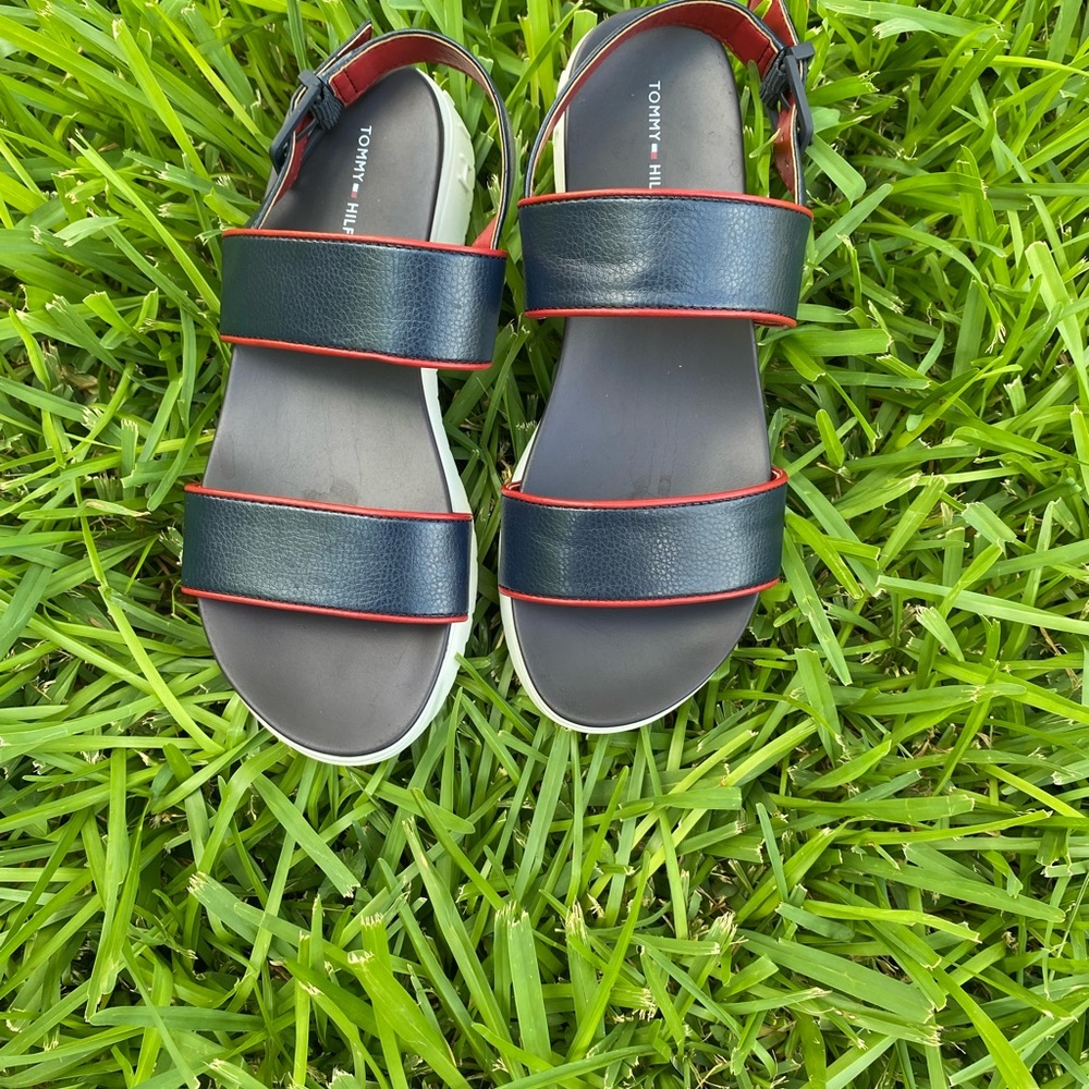 Tommy Hilfiger womens shoes size 7.5